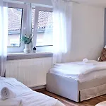 3-zimmer-apartment I 2 Min Bis Hbf I Smart Tv I Wifi I Modern Daire *