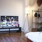 3-zimmer-apartment I 2 Min Bis Hbf I Smart Tv I Wifi I Modern