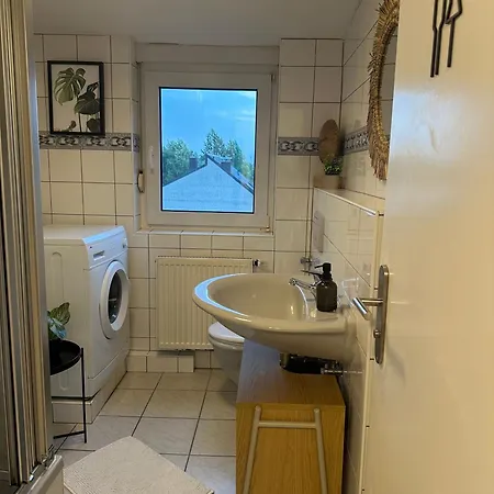 3-zimmer-apartment I 2 Min Bis Hbf I Smart Tv I Wifi I Modern *