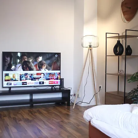 3-zimmer-apartment I 2 Min Bis Hbf I Smart Tv I Wifi I Modern